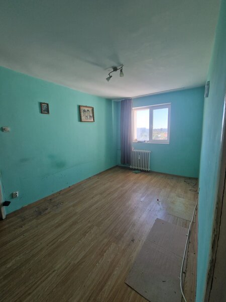 Campia Libertatii, intersectie Baba Novac, 3 minute parc IOR,,