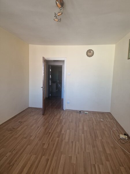 Campia Libertatii, intersectie Baba Novac, 3 minute parc IOR,,