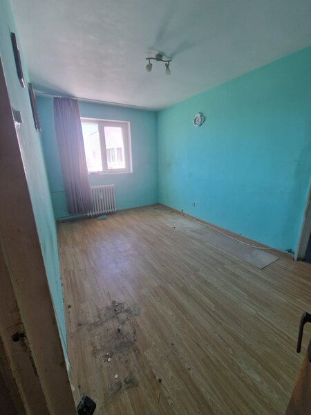 Campia Libertatii, intersectie Baba Novac, 3 minute parc IOR,,